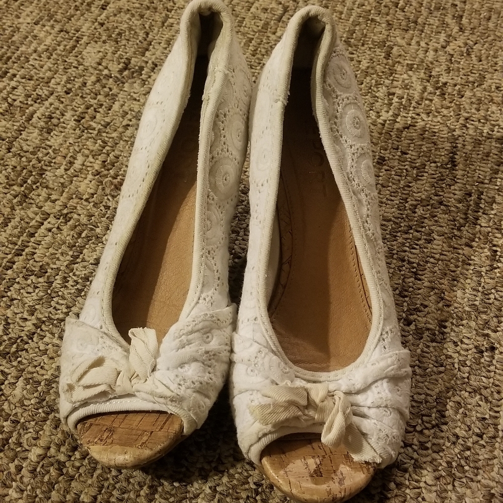 White Open Toe Fabric Wedges
